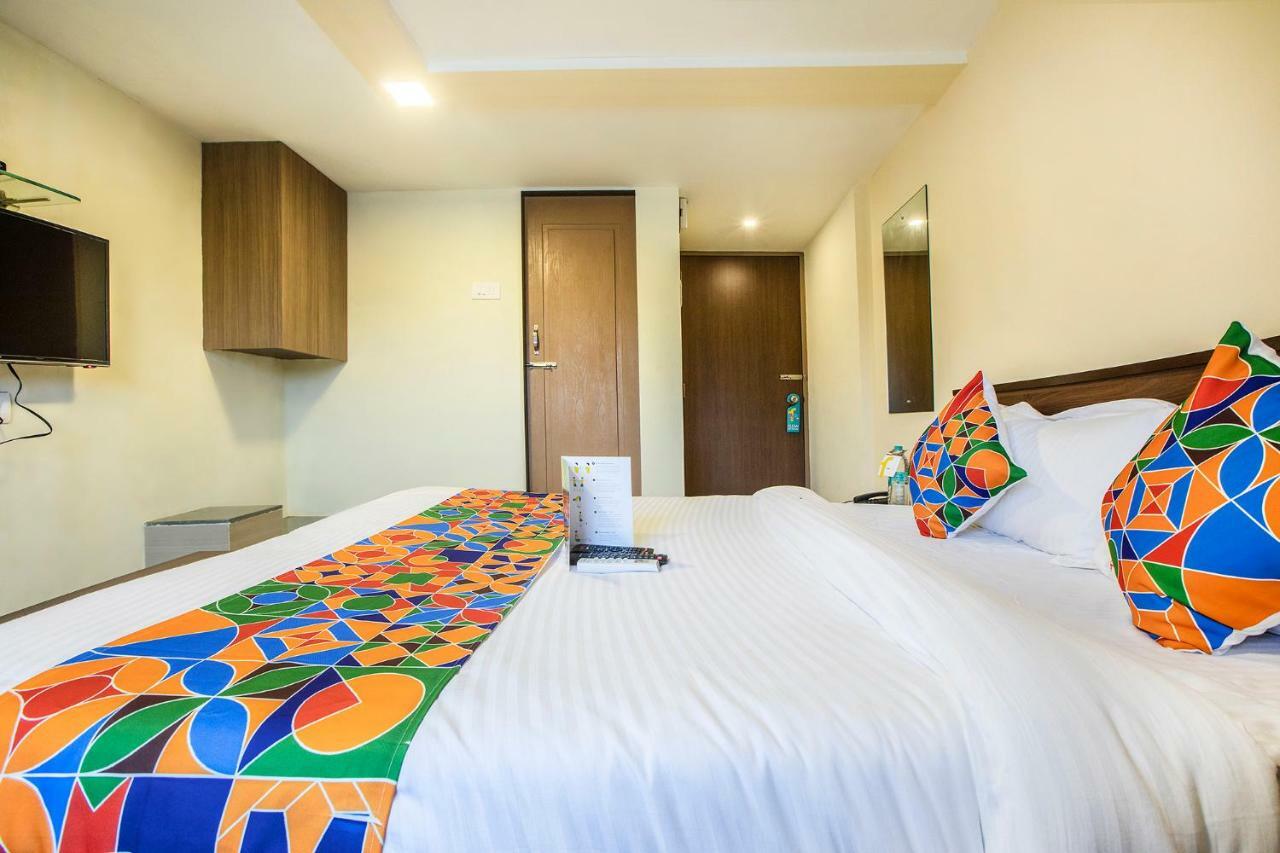 Fabexpress Silver Lake - Nr Bkc Bombay Extérieur photo