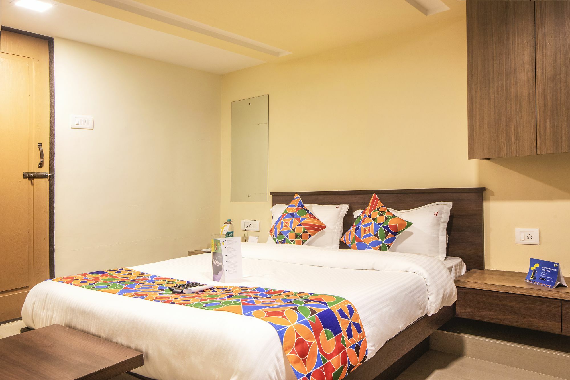Fabexpress Silver Lake - Nr Bkc Bombay Extérieur photo