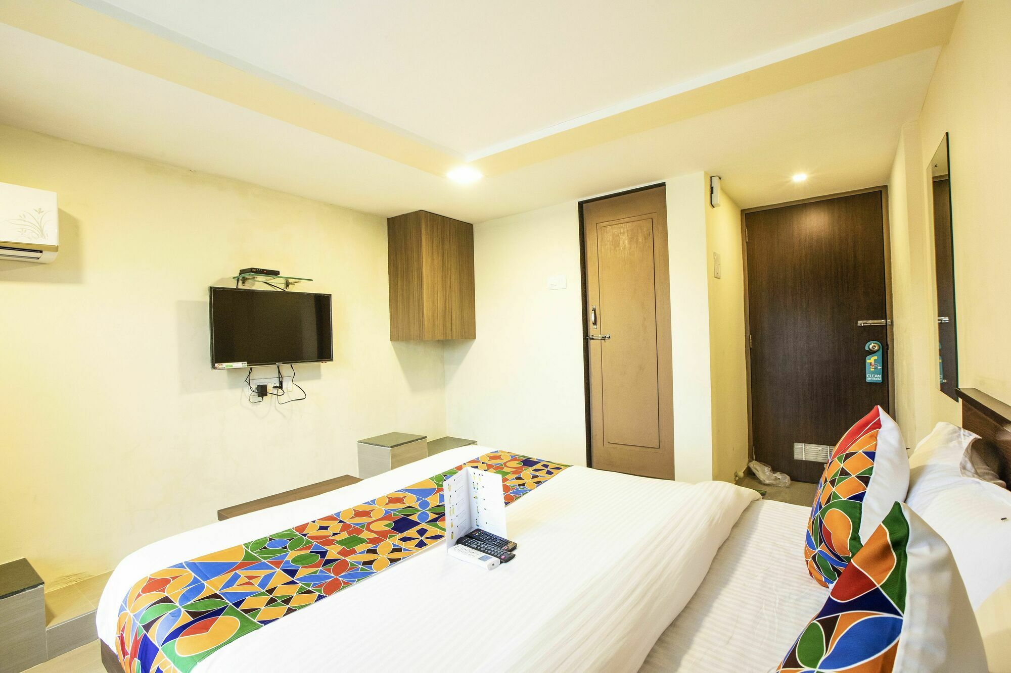 Fabexpress Silver Lake - Nr Bkc Bombay Extérieur photo